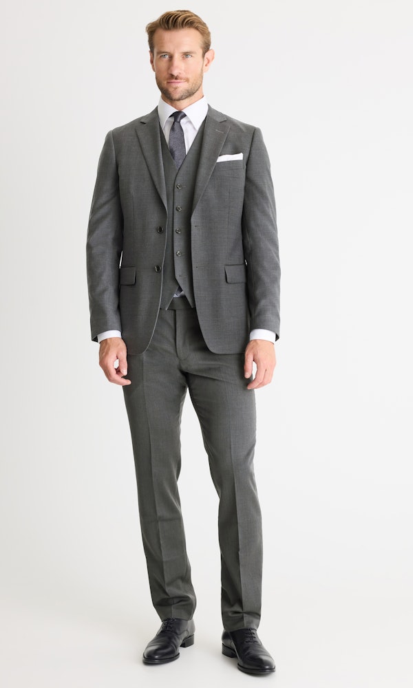 Slim fit dress til herre | Stil og eleganse | Gode passformer